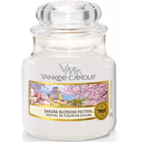 Yankee Candle Sakura Blossom Festival - Festival sakury vonná svíčka Classic malá sklo 104 g