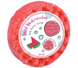 Bomb Cosmetics Wild Watermelon přírodní sprchová masážní houba s vůní 200 g