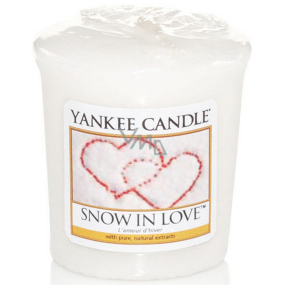 Yankee Candle Snow in Love - Zamilovaný sníh vonná svíčka votivní 49 g Zamilovaný sníh